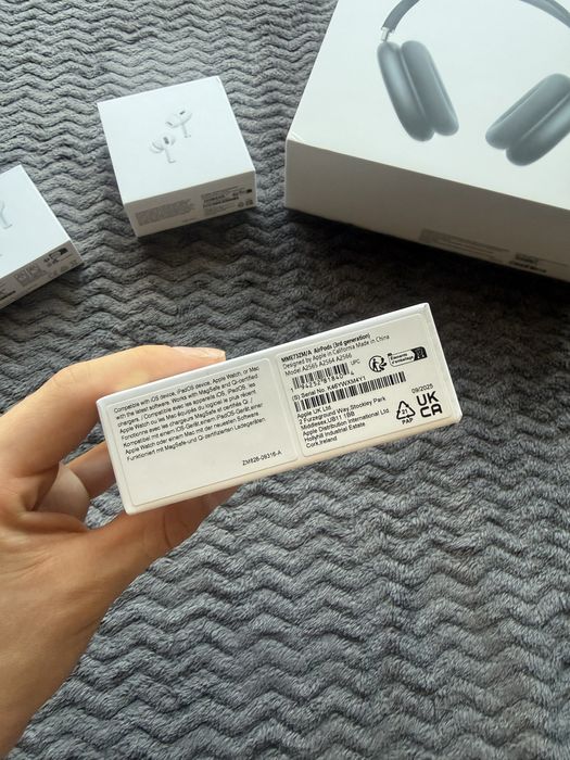 Nowe Apple AirPods 3 z etui ładującym bezprzewodowo – gwarancja Apple