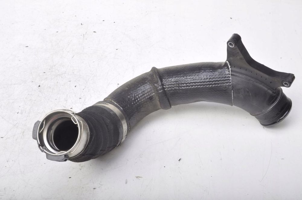 BMW F40 M135i 2.0 RURA INTERCOOLERA 8675264 21R