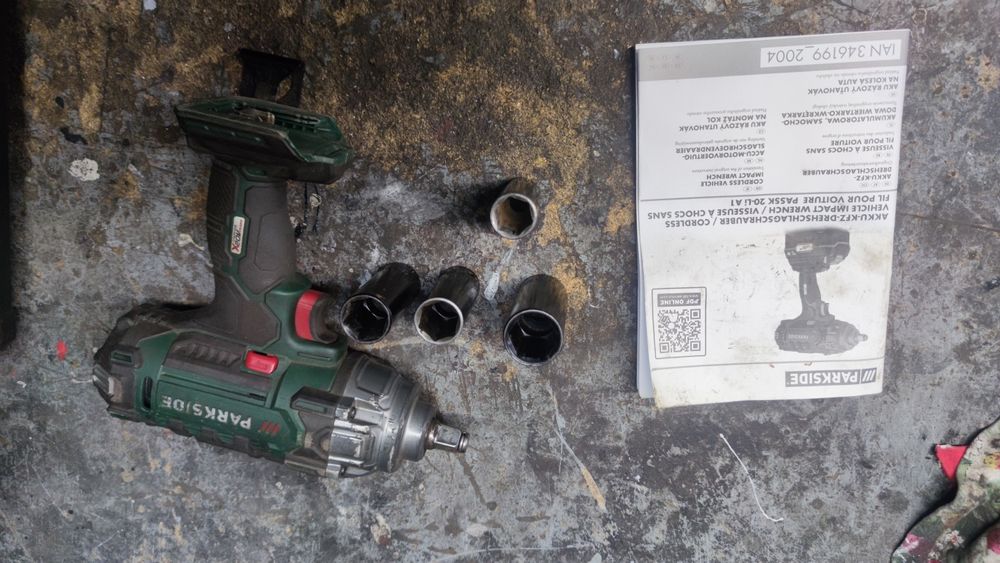 Klucz udarowy Parkside 100-400 Nm zielony.