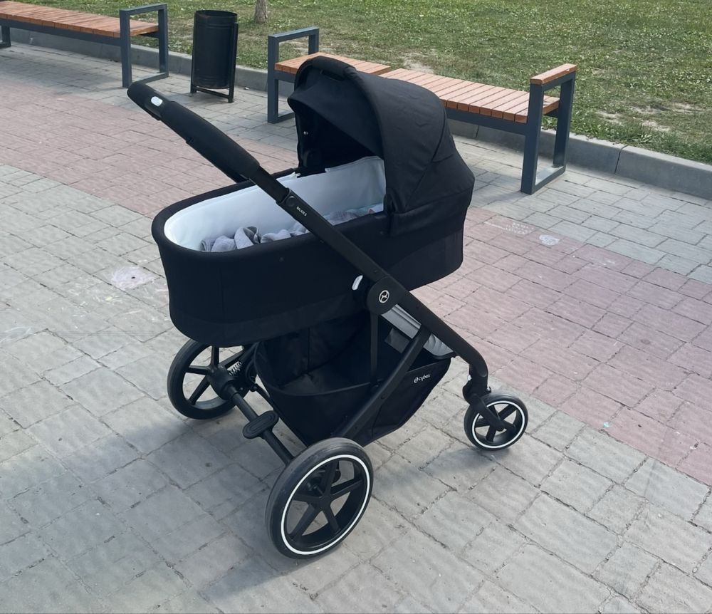 Дитяча коляска та прогулка Сайбекс баліос с
