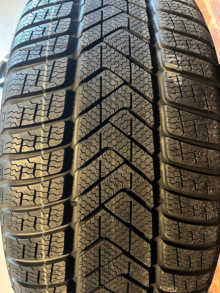 Koła Zimowe 20 Bmw X5 G05 X6 G06 Nowe 275/45R20