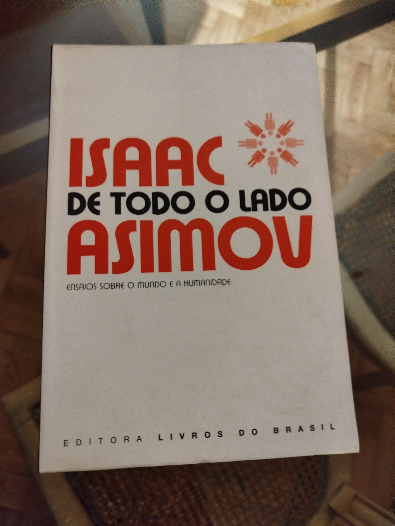 Isaac de todo o lado Asimov