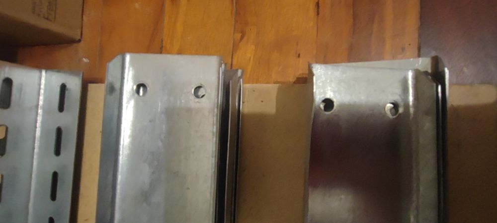 Стелаж для зберігання приладдя