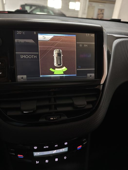 Peugeot 2008 1.2VTI Allure