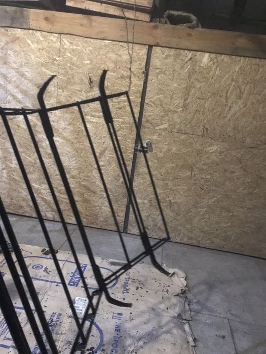 Багажник на кришу ВАЗ 2102,04, стан як новий.