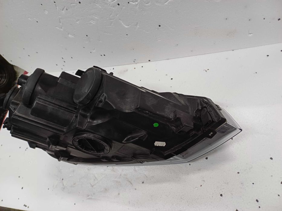 lampa lewa vw polo 6 VI 17-22 zwykła 2g194.1005