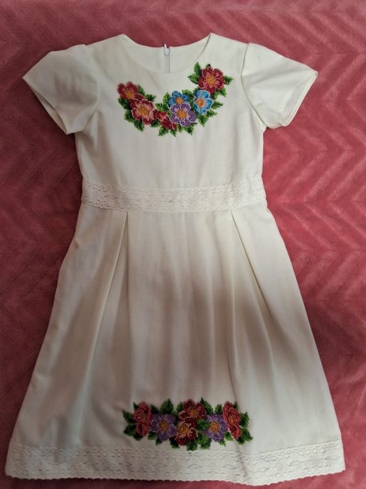 Плаття вишивка бісером 134-140 зріст