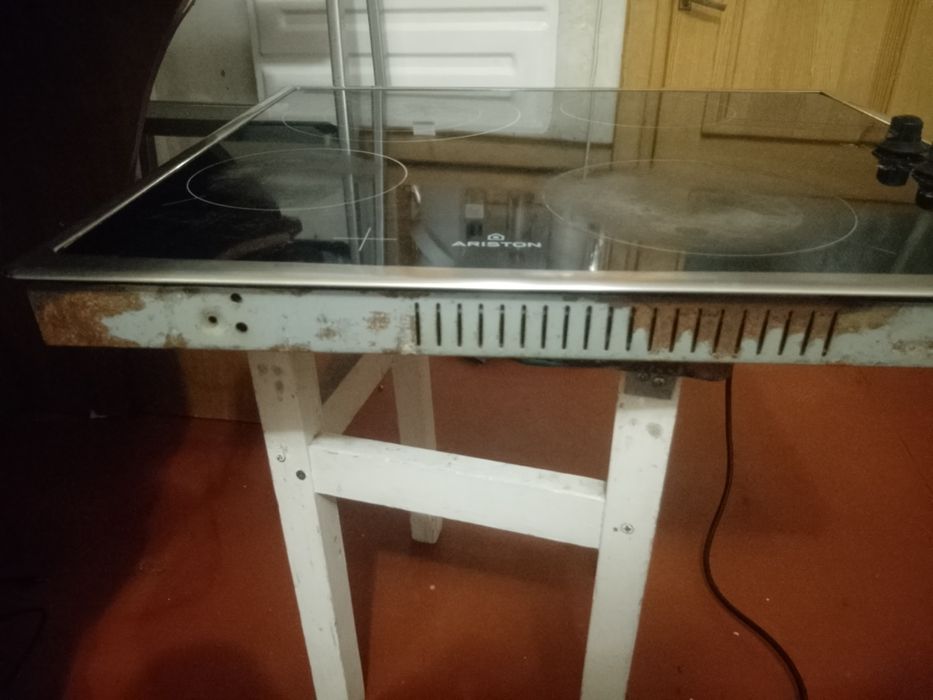 Електроплита ARISTON