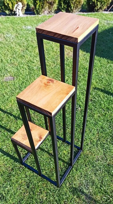 Kwietnik stalowy, 4 stopnie