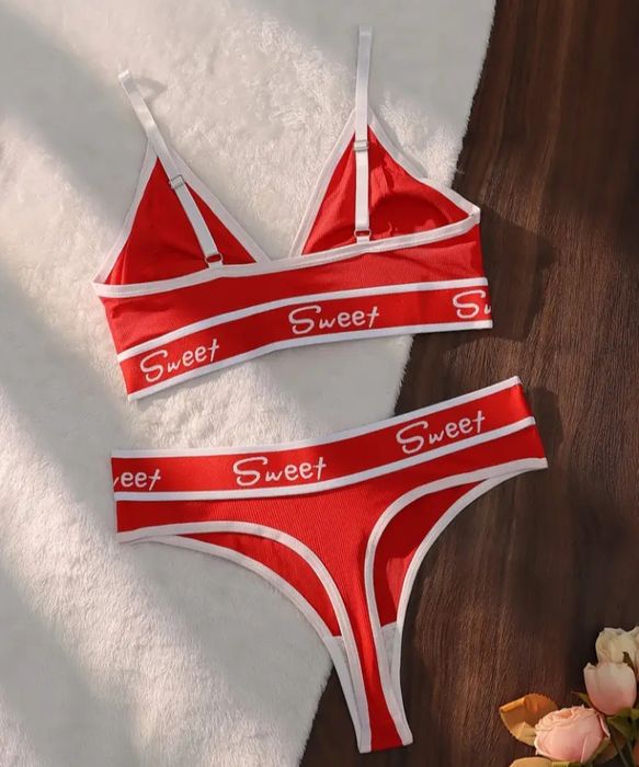 Комплект білизни – ідеальний для подарунка або для себе, белье нижнее