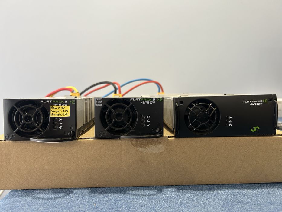 Зарядний пристрій Flatpack2 48/2000 HE, Flatpack S 1800 HE 58v/34a