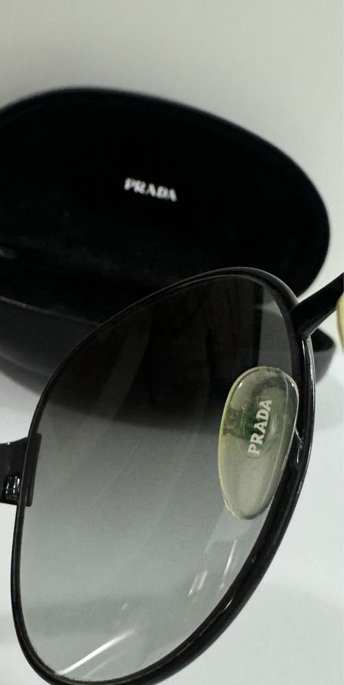 Oculos de sol Prada