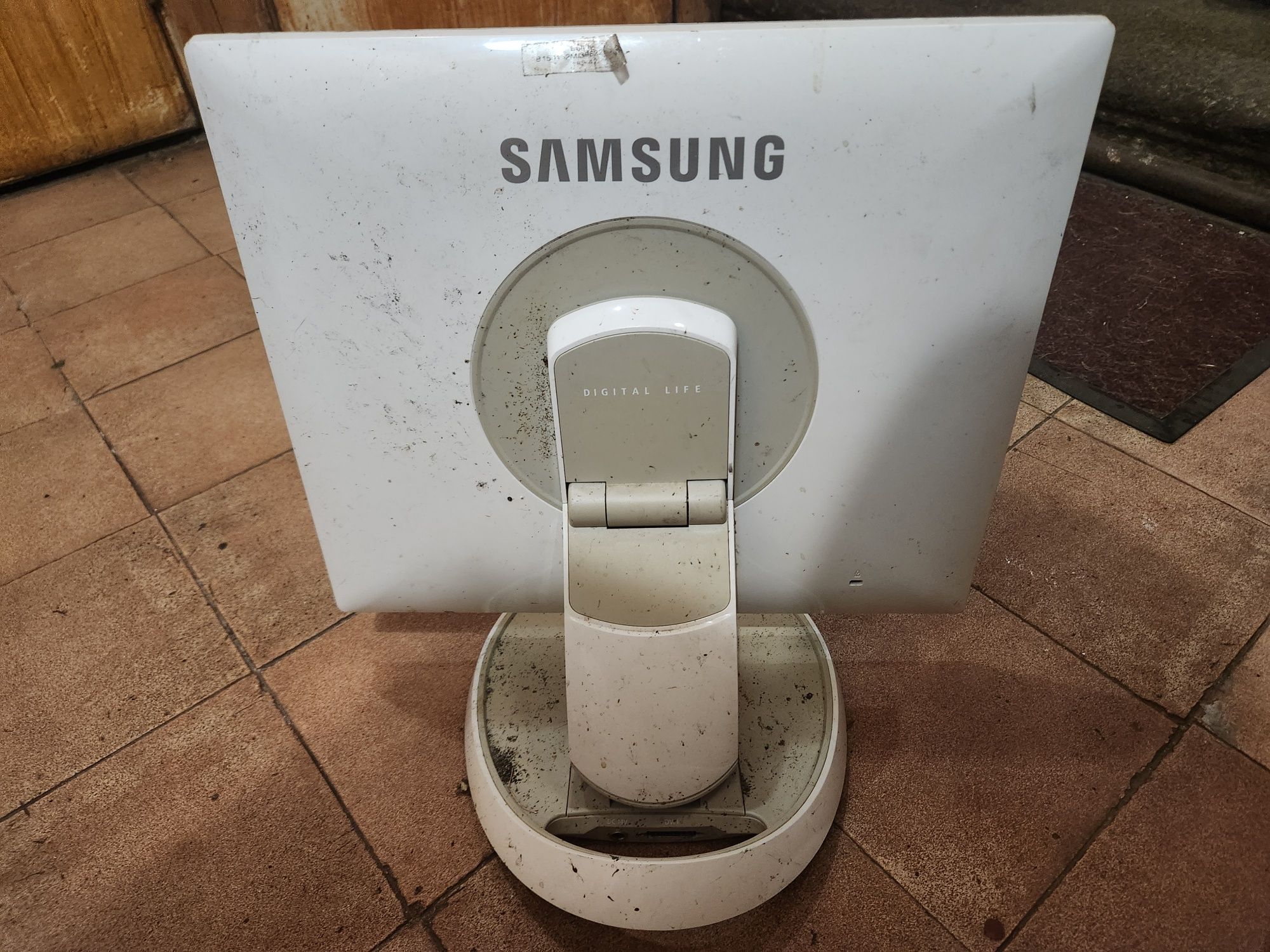 Монитор Samsung 760BF LS17HJDQHVIEDC