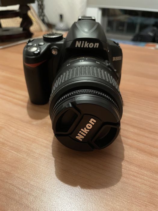 Reflex Nikon D3000