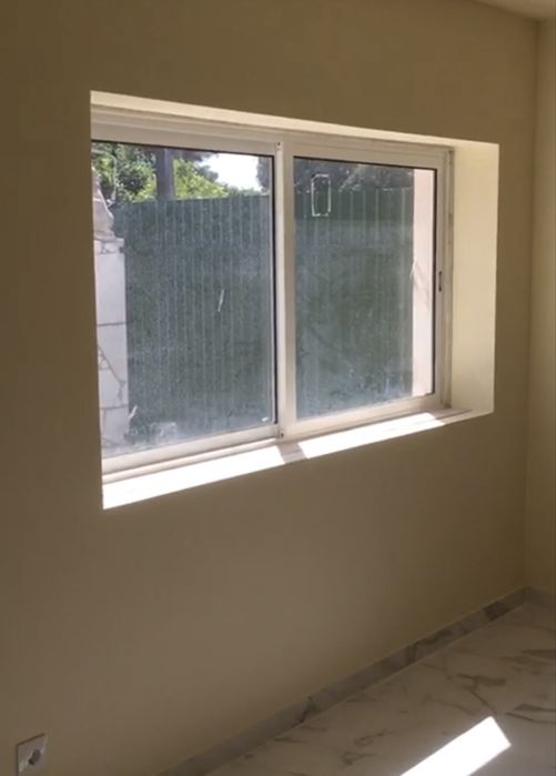 Charneca da Caparica -propriedade com 3 Habitações,independen 690 m²,