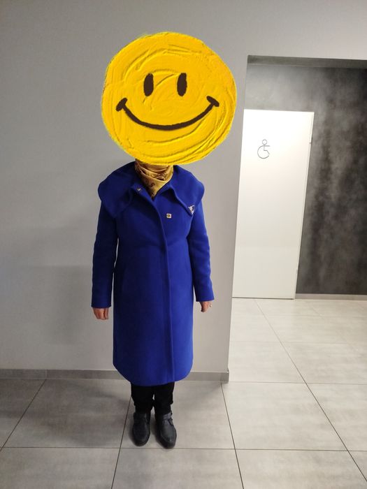 Пальто осіннє жіноче,темно синього кольору