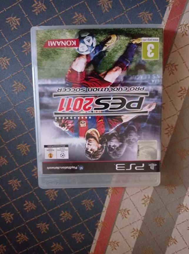 Jogo PES 2011  para PlayStation 3 - PS3