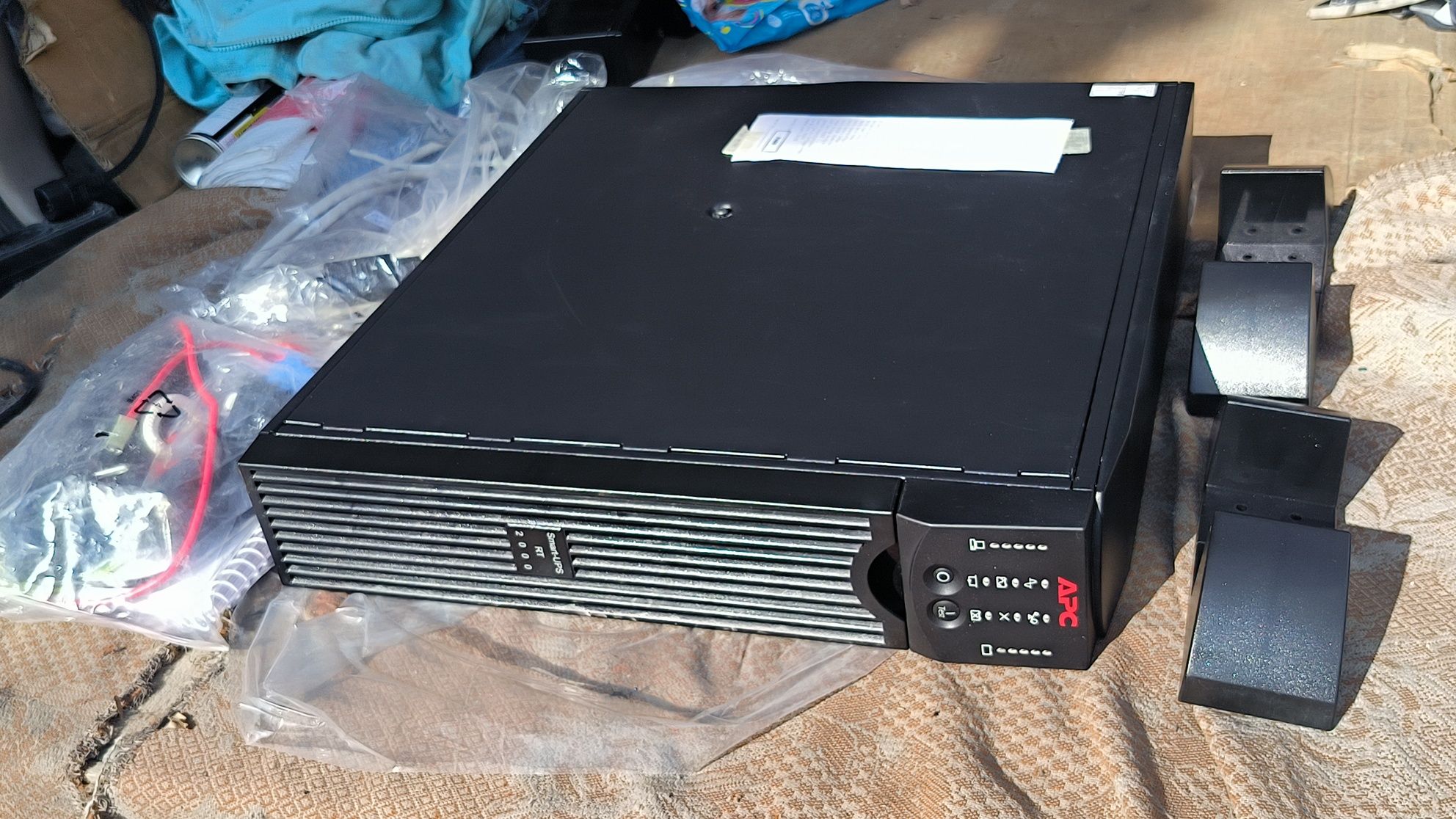 Бесперебійники APC Smart-UPS RT 2000  SURT2000XLI нові
