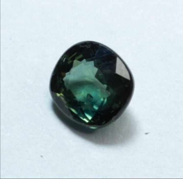 Safira 0.7 ct C/Certificação