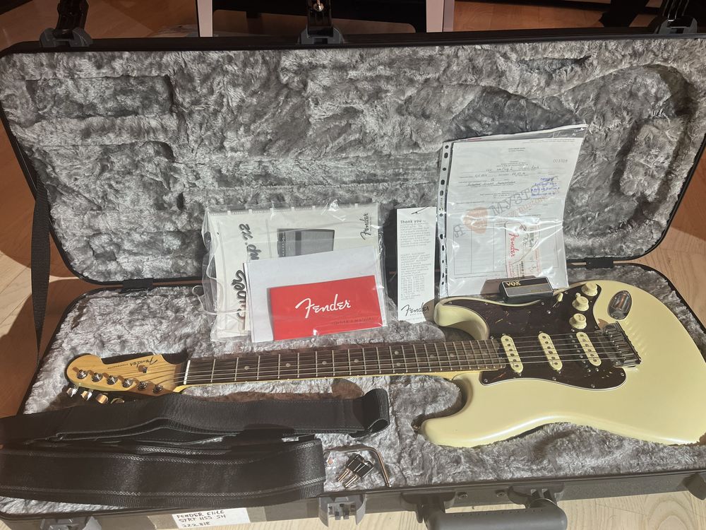 Гітара Fender з коплектом
