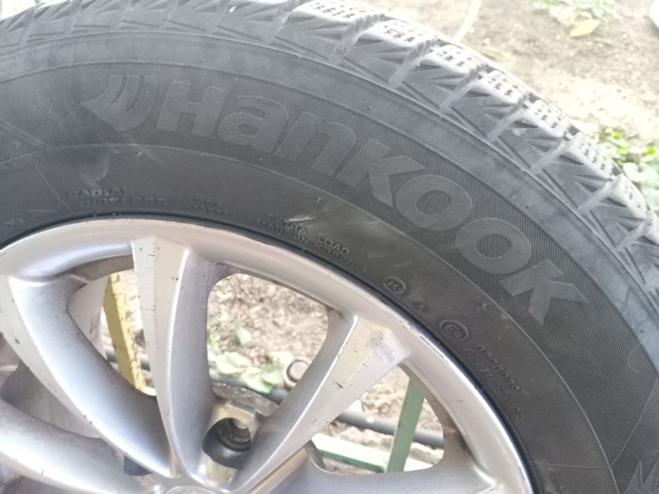 Зимова гума Hankook та 4 диски R15,205/65 все в сборi,м.Миколаїв