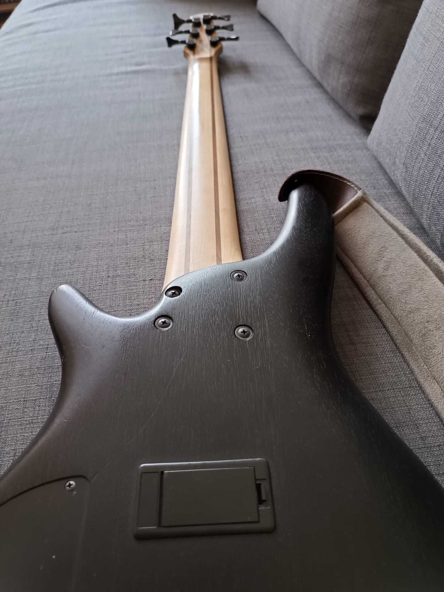 Baixo 6 Cordas SDGR Ibanez - SR306EB - Excelente som
