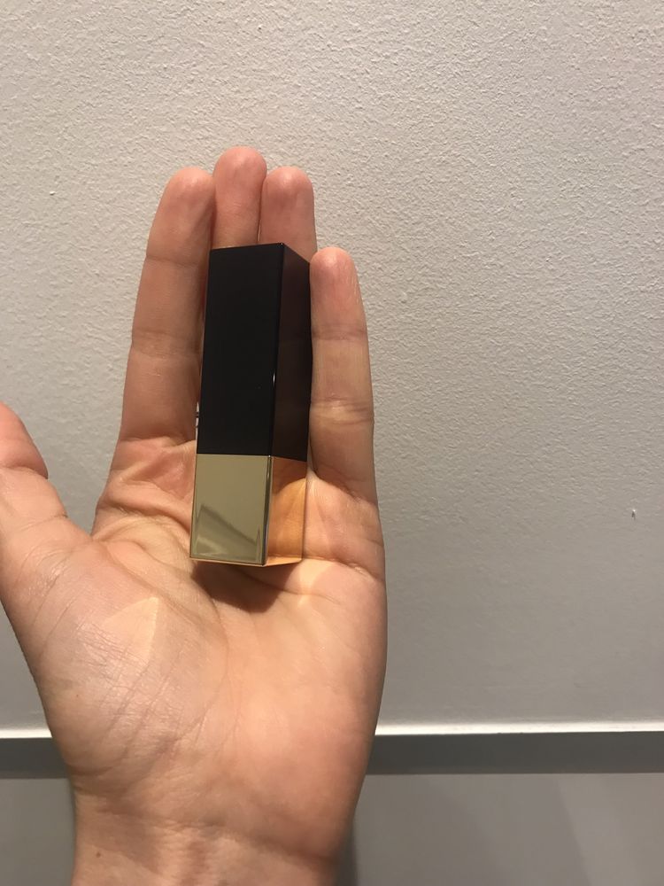 Szminka Estee Lauder Pure Color Envy 231 mocny róż