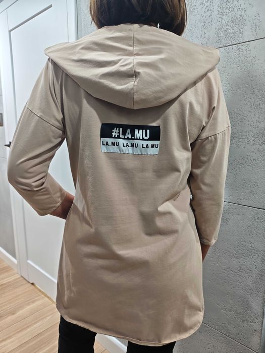 Bluzka La Mu z kapturem beżowa rozm. 2