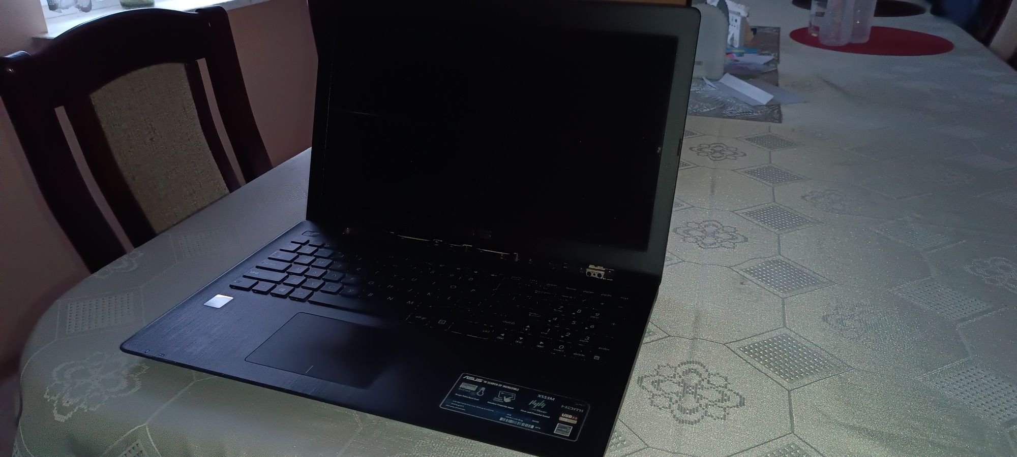 Laptop Notebook ASUS X553M 4GB ram, 500GB dysk WIN8.1