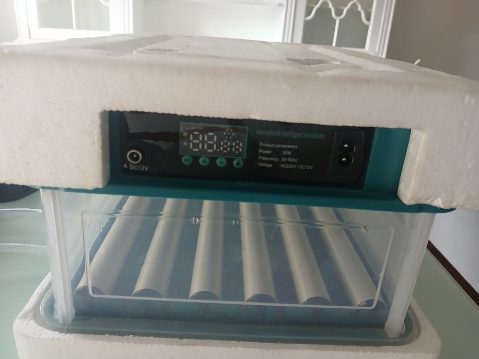 Chocadeira (incubadora de ovos) 30 ovos