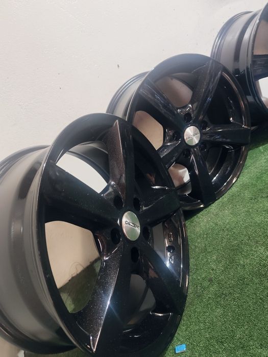 Felgi aluminiowe Dezent 5x114.3 17" 7J et40 Kia Hiundai Mazda
