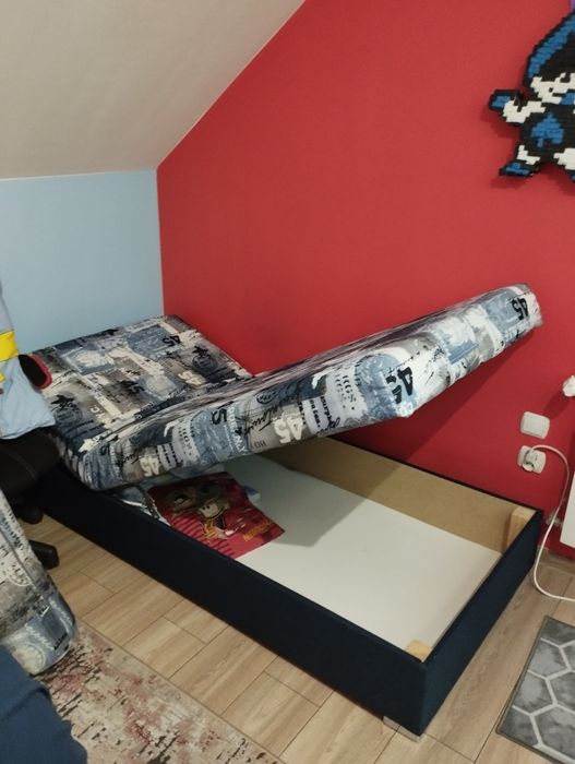 Tapczan jednoosobowy