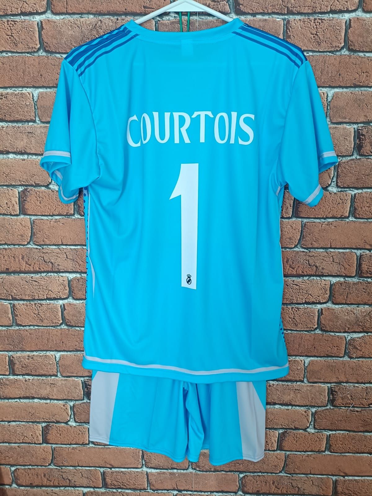 Strój bramkarski dziecięcy Real Madryt Courtois rozm. 164