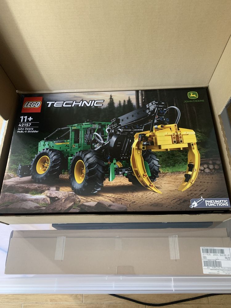 Lego Technic John Deere 42157 - SELADO