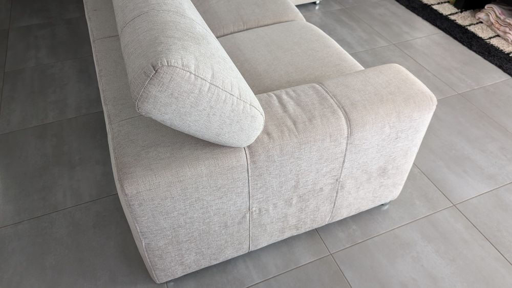 Sofá cinza com Chaise Longue