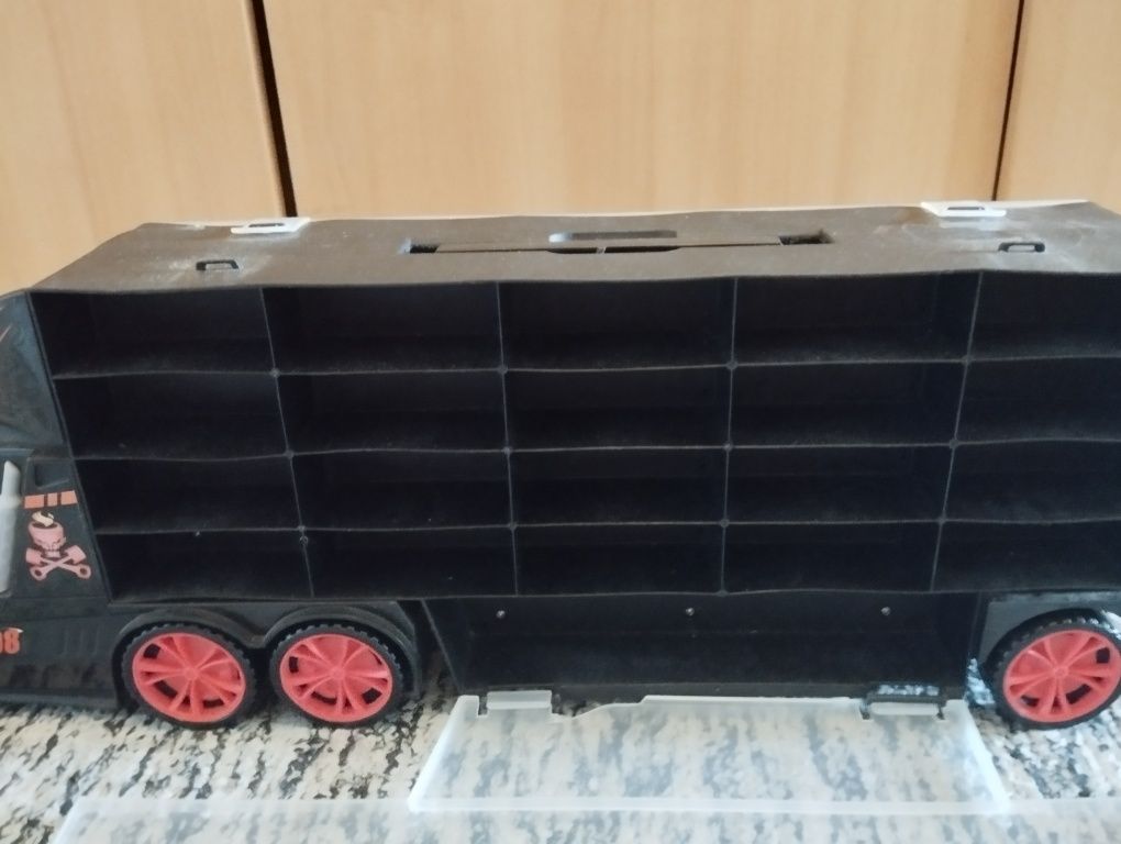 Camião para guardar carros