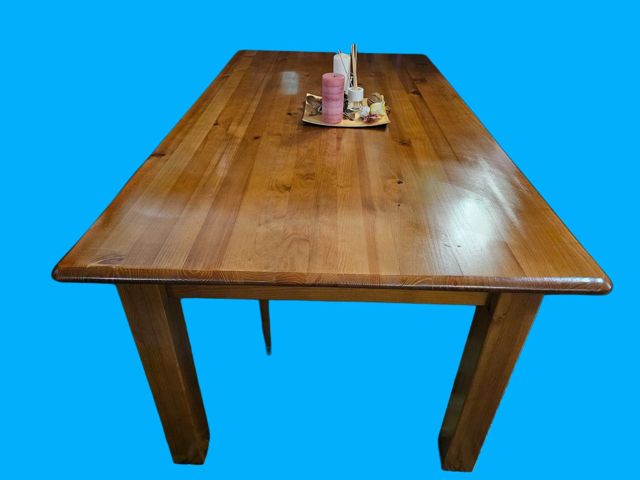 Mesa em madeira maciça - como nova - Só a mesa as