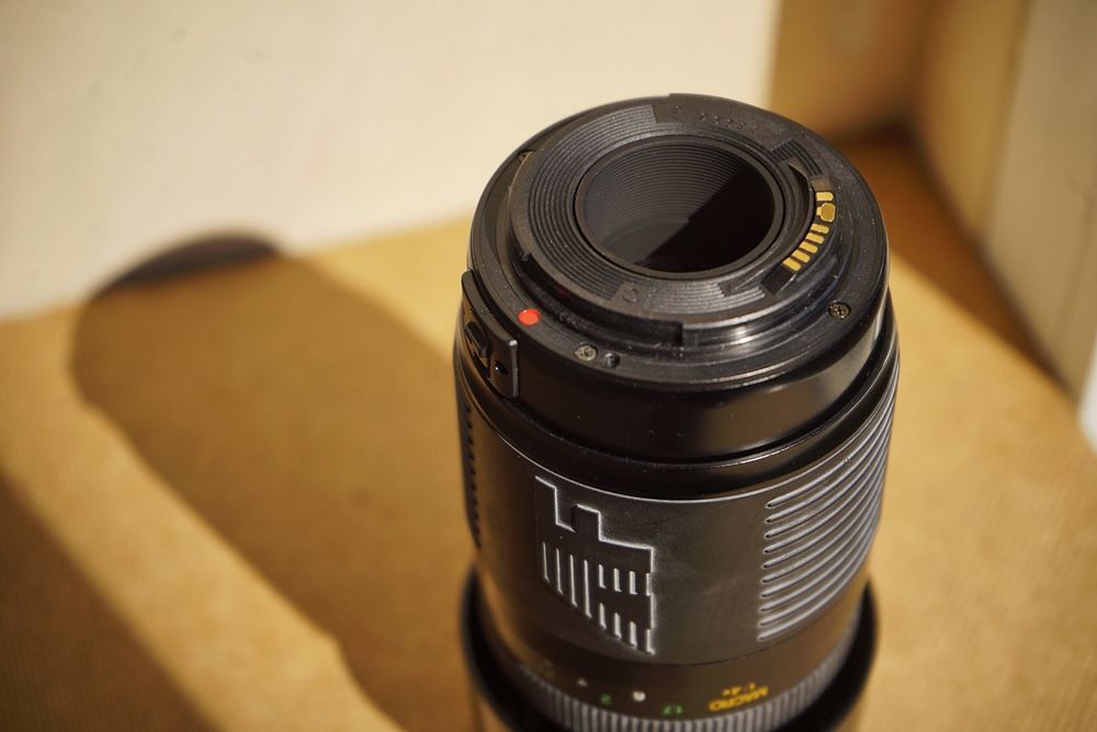 Об'єктив Voigtländer Telomar AF 100-300mm f5.6-6.7 VMV Marco EF