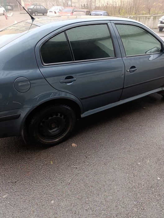 Продам свій автомобіль Skoda Octavia Tur 2005