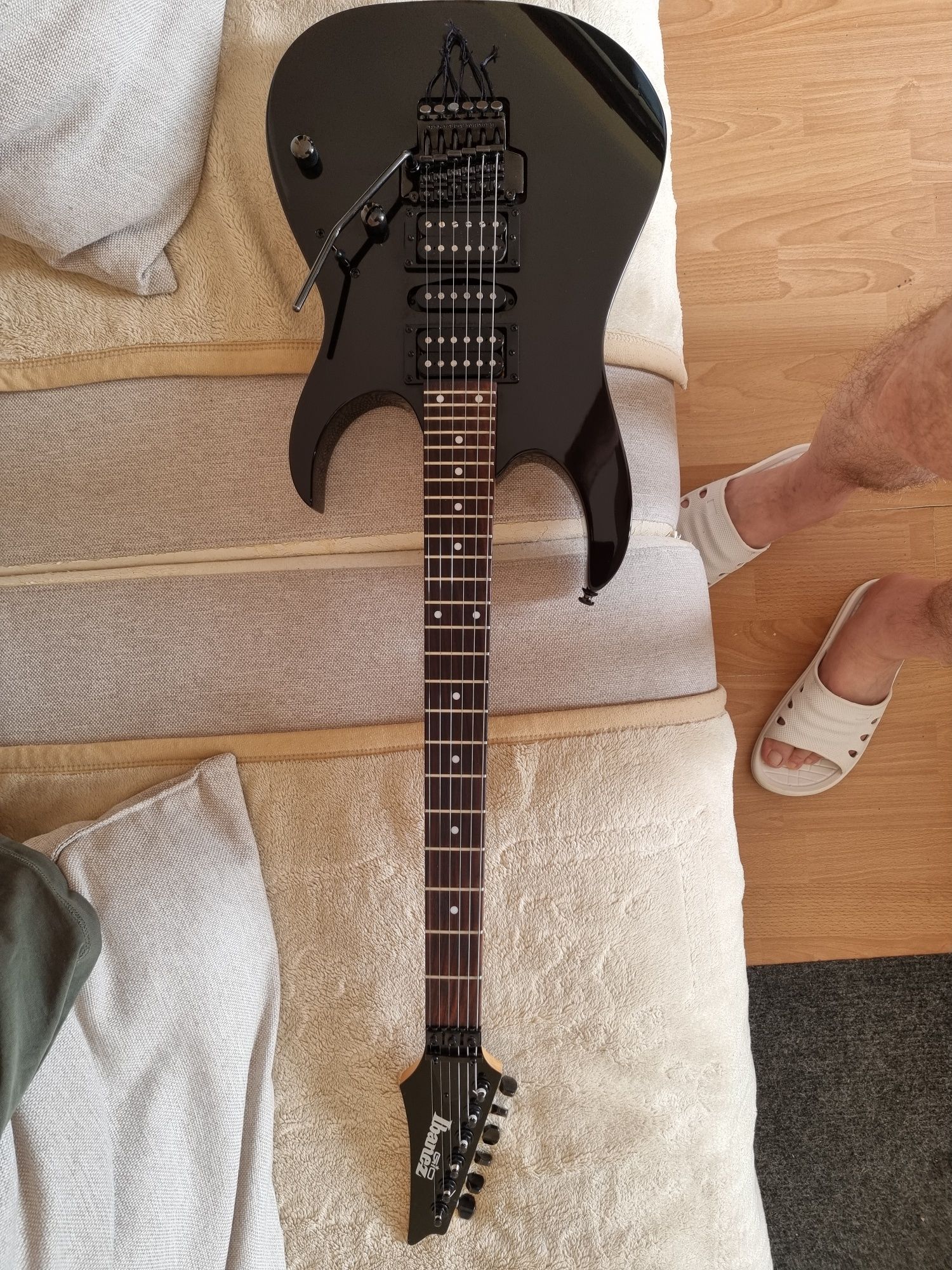 Gitara Ibanez GRG 270 B