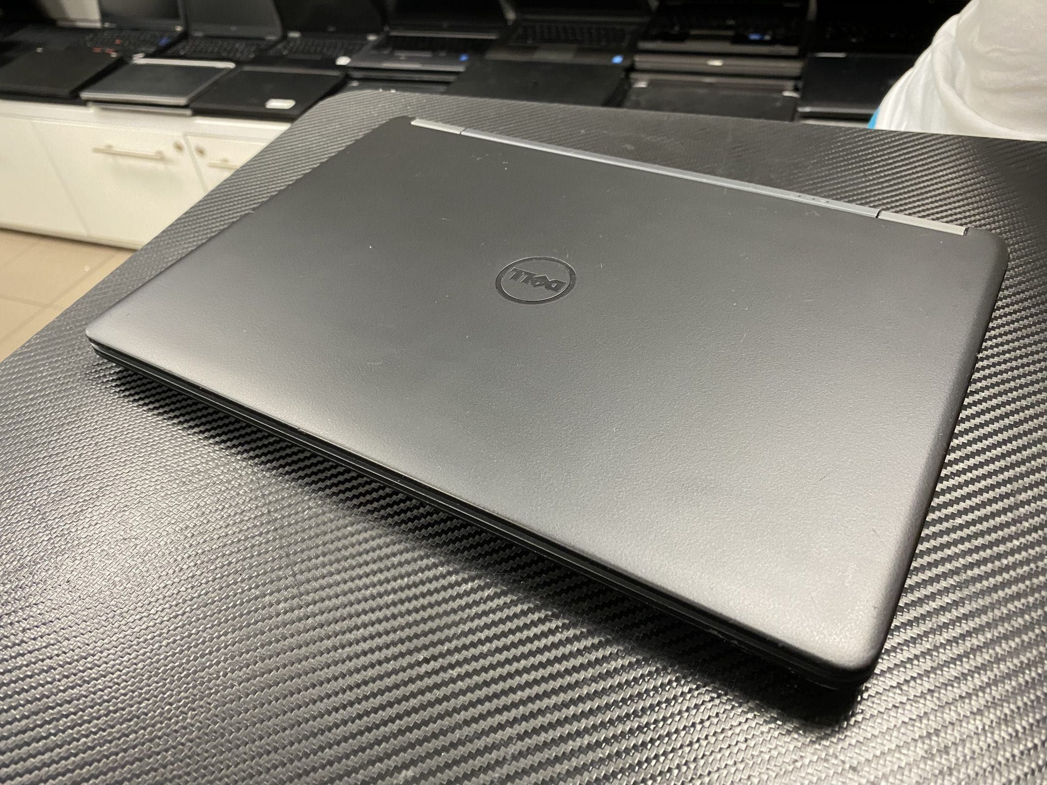 Dell Latitude E7250 12″ i5-5300U/256SSD/8GB/HD Klasa B