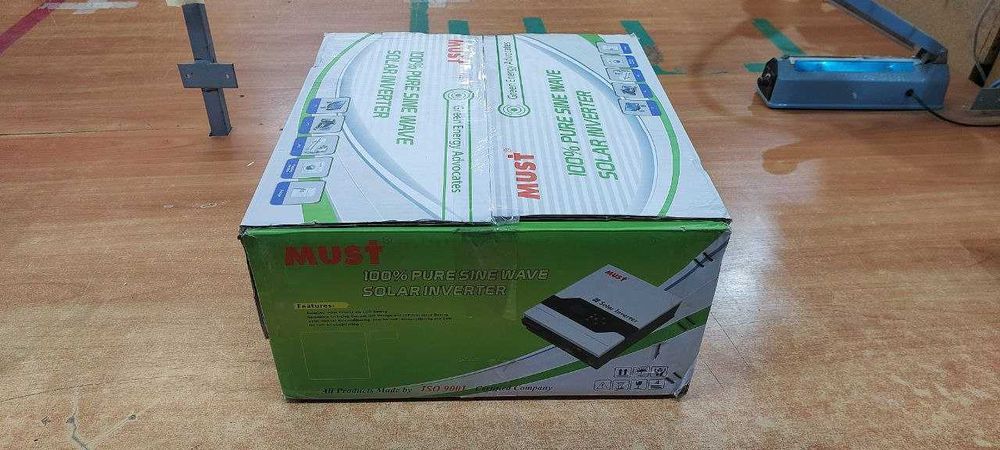 Гібридний інвертор MUST PV18-3024 VPK 3 кВт 24 В