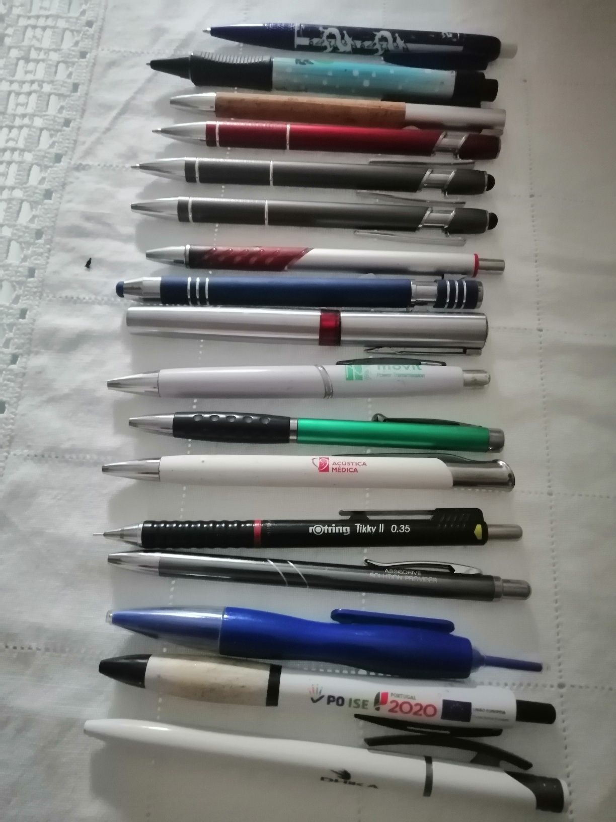 Canetas coleção +Cintos+Grinalda antiga+óculos+cinzeiro