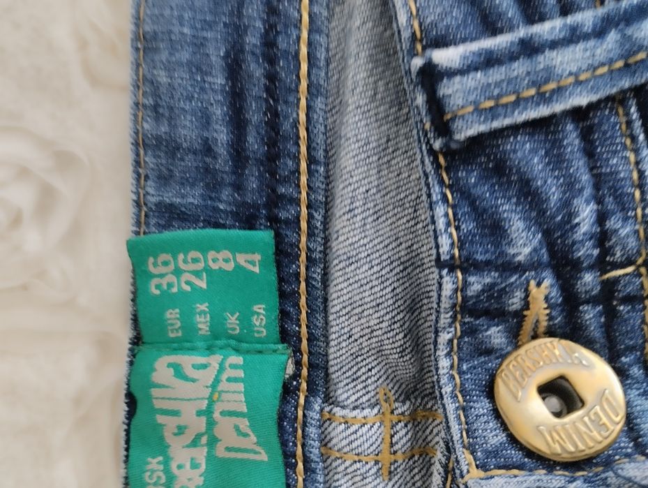 Bershka spodenki super stan