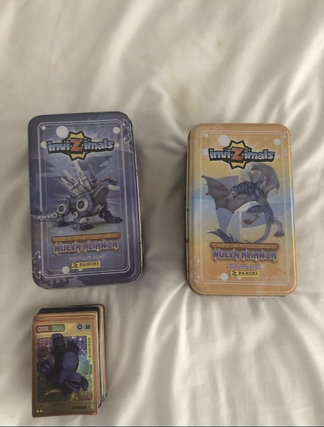 2 Caixas Cartas Invizimals