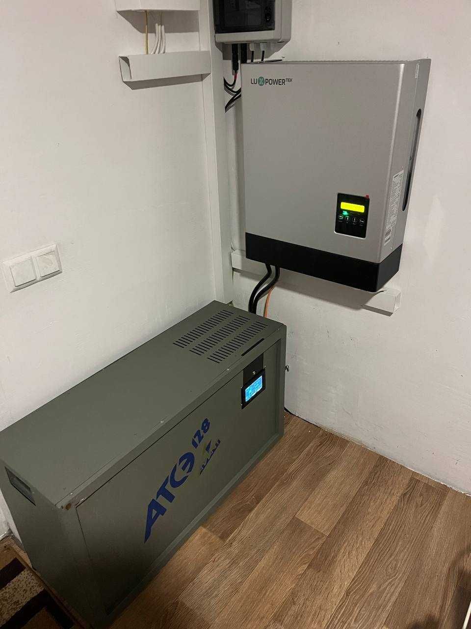 Продам тихий гібридний інвертор LUXPOWER LXP6K 6000Вт 48В 2 MPTT