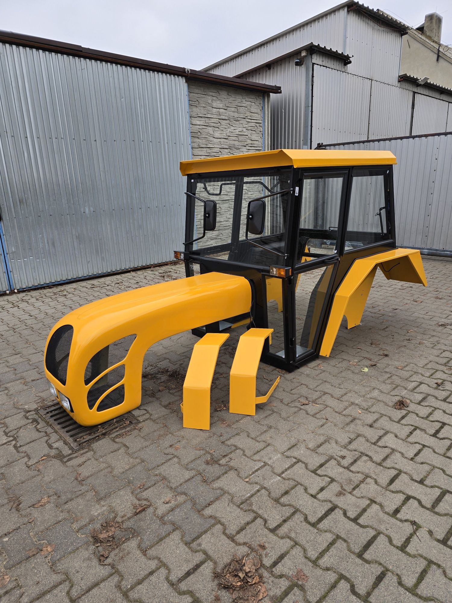 Kabina c330 c360 Kabina ciągnikowa c360 c330 Kabina c 360 C 330 tur