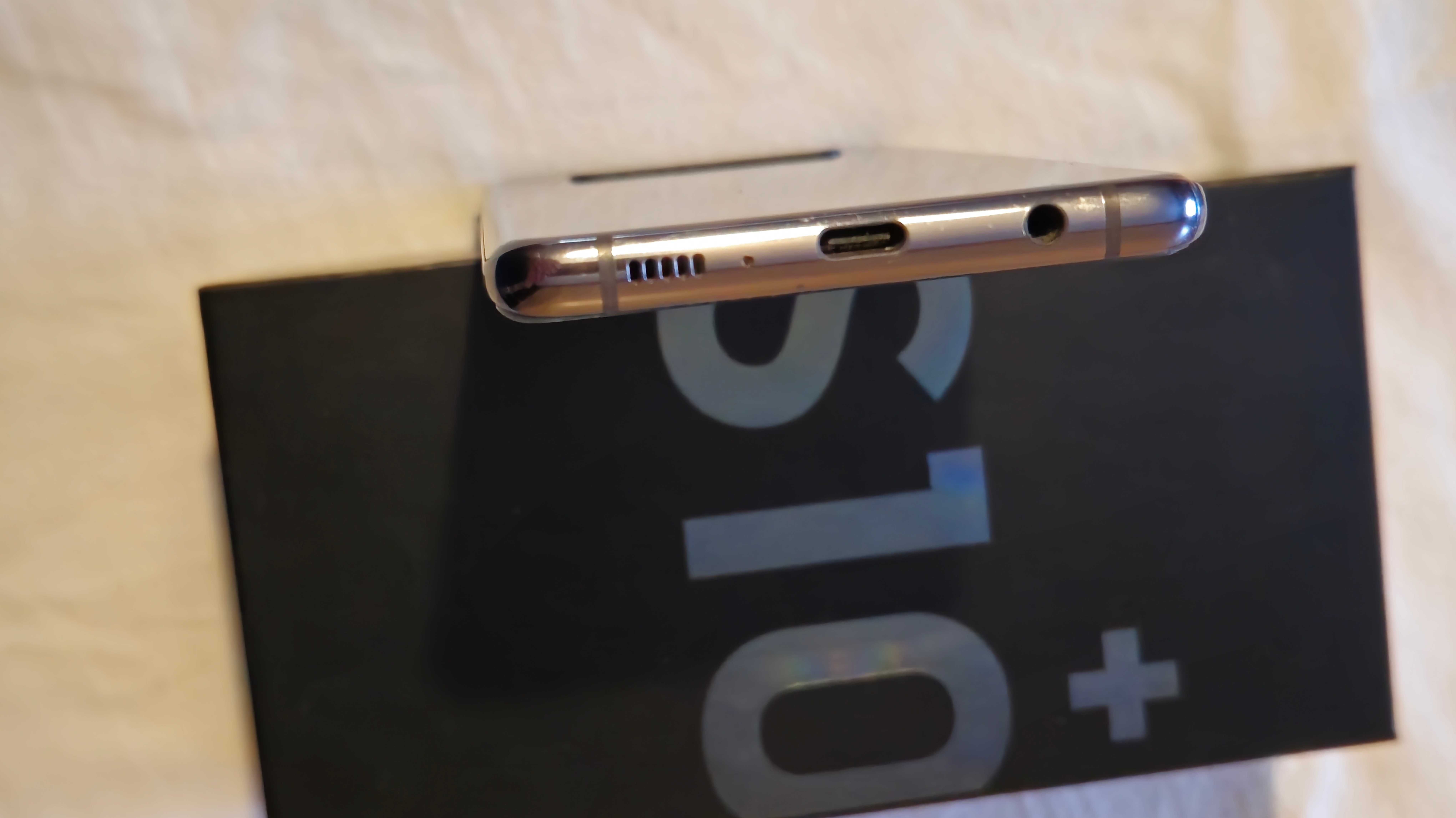 Samsung Galaxy S10+ Plus czarny stan b.dobry gratisy