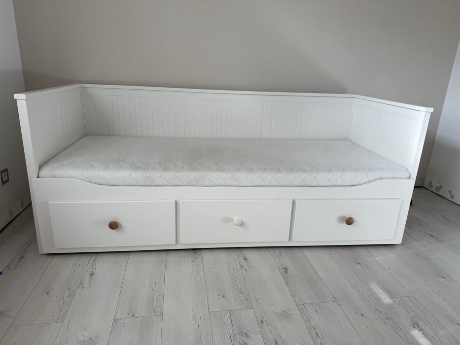 Ikea hemes lozko z materacami