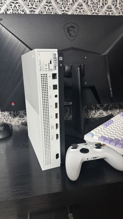 Xbox one S 1 тб gamepad series